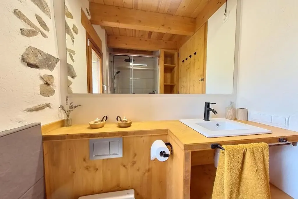 Holiday home Cal Cumell, Allotjament Turistic Aransa