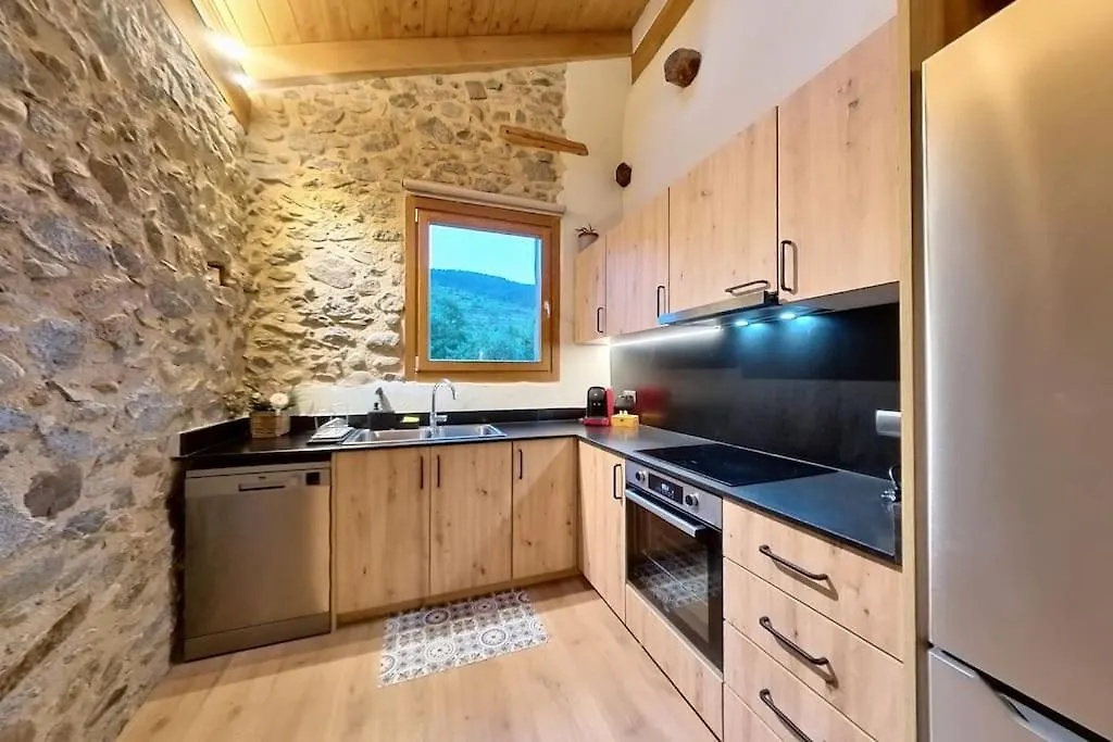 Holiday home Cal Cumell, Allotjament Turistic Aransa Spain